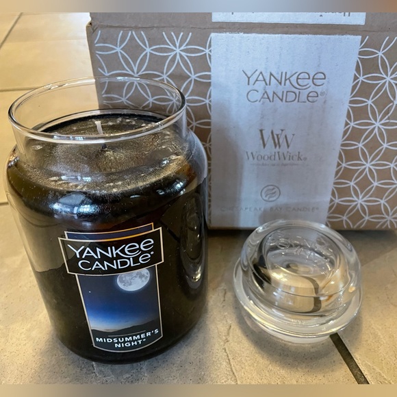 Yankee Candle Midsummer’s Night large candle - Picture 2 of 2